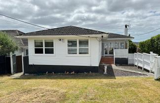 99a Rangatira Road, Beach Haven