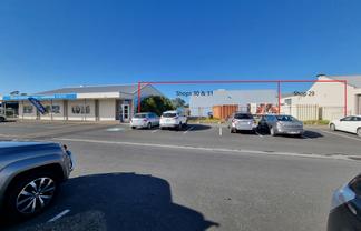 New shop opposite new Woolworth site