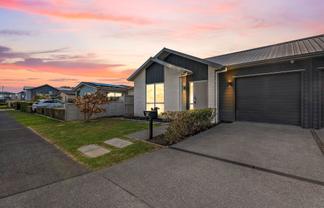 63 Pepene Avenue, Conifer Grove