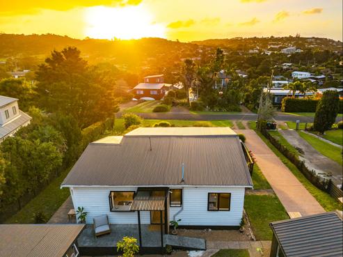32 Kiwi Street, Oneroa