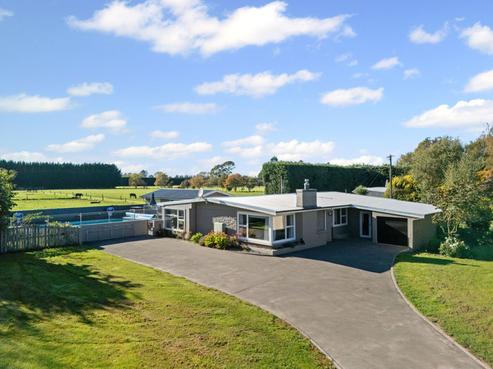 400 Racecourse Road, Allenton