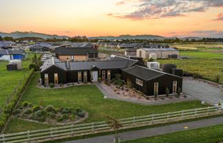 76 Summers Road, Darfield