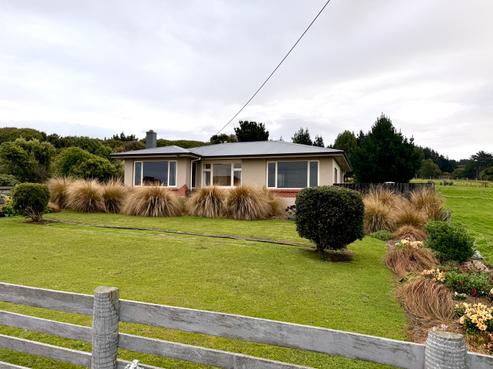 2417 Bluff Highway, Bluff