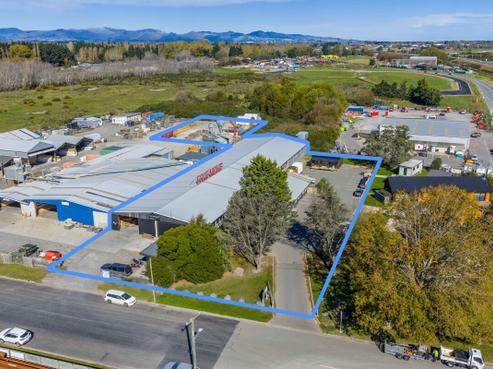 1200 Main North Road, Kainga
