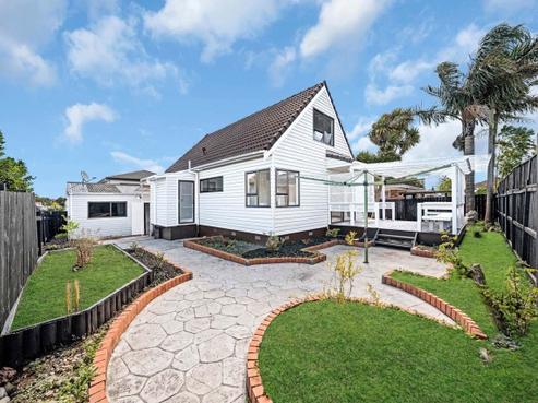 2/18 Elizabeth Avenue, Papatoetoe