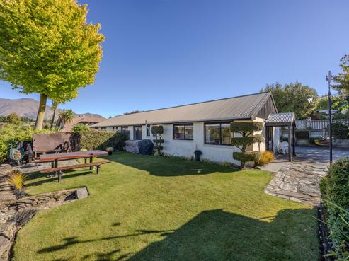 6B Mount Iron Drive, Wanaka