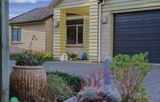16 Ludlam Way, Otaki