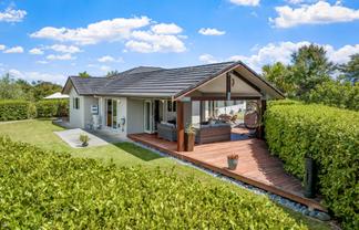 240  Three Oaks Drive, Dairy Flat