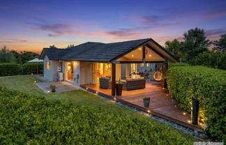 240  Three Oaks Drive, Dairy Flat