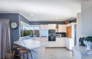 10 Astelia Way, Waipahihi