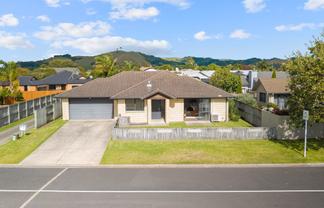 75 Twin Oak Avenue, Papamoa