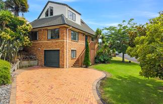 46 Vintage Drive, Henderson