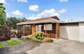 2/172 Pigeon Mountain Road, Half Moon Bay