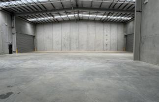Savills | 12m Stud Height Unit in Prime Wiri Location