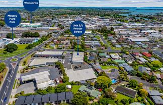 112M³ EXISTING TAKEAWAY SHOP FOR LEASE
