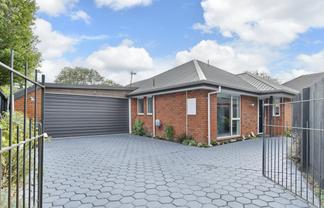 2/43 Kedleston Drive, Avonhead