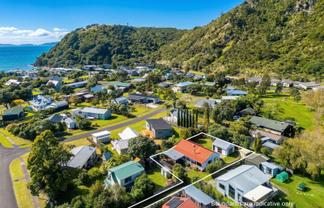 110 Kenwood Drive, Matarangi