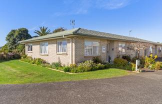 1/8 Village Place, Tuakau