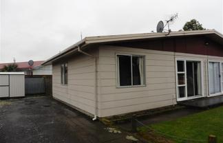 2/30 Trinity Crescent, Pirimai