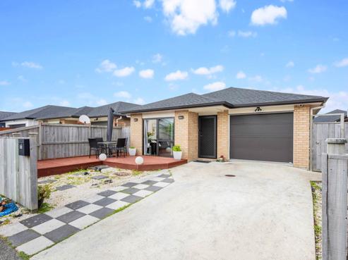 10 Silver Beech Street, Takanini