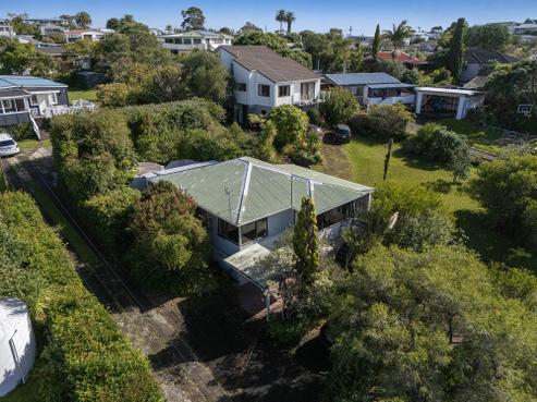 904A Whangaparaoa Road, Manly