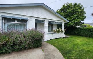 15 Burns Street, Westown