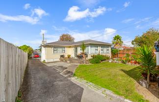 805 Te Atatu Road, Te Atatu Peninsula