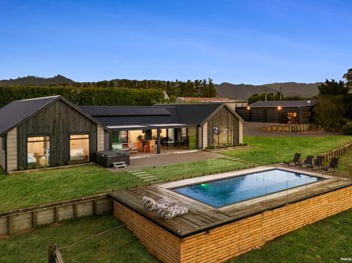 51 Hull Road, Te Kohanga