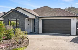 16 Sir Lincoln Drive, Kumeu