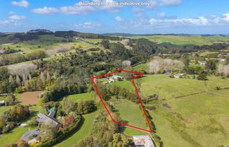 1102 Peak Road, Waimauku