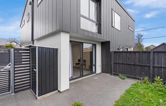 16B Champion Street, Saint Albans
