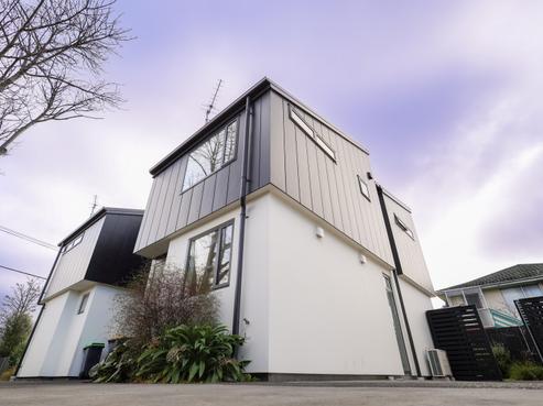 16B Champion Street, Edgeware
