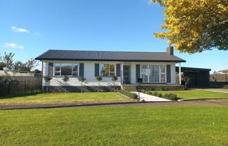 12 Hamlet Street, Stratford