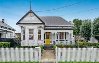 12 Cross Street , Regent