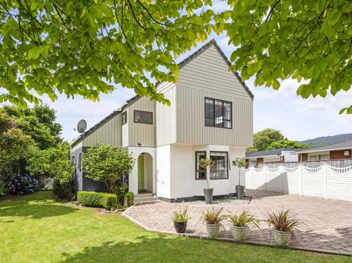 261 Te Moana Road, Waikanae