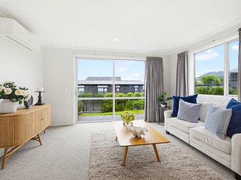 13 KÄrearea Avenue, Porirua