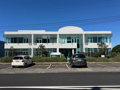 43 Taharoto Road, Takapuna