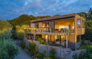 58 Victoria Road South, Onetangi