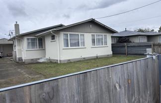 27 Duff Crescent, Highbury