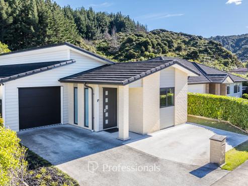 27 Somerby Mews, Silverstream