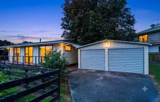 10 Walton Street, Red Beach