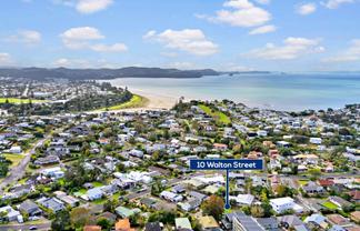 10 Walton Street, Red Beach