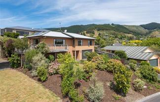 6 Lingfield Place, Richmond