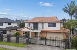 42 Peninsula Road, Mangere