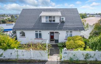 Character Office Gem in Hamilton's Golden Triangle