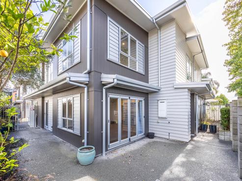 1D Charlemont Street, Whitiora