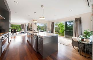 12 Liberty Crescent, Beachlands