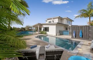 12 Liberty Crescent, Beachlands