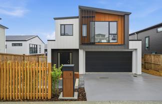 3 Makumaku Place, Long Bay