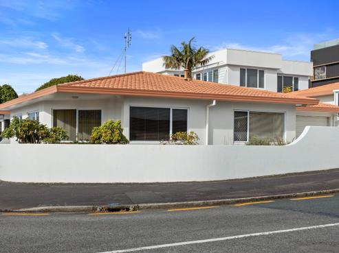 1 Strandon Place, Strandon
